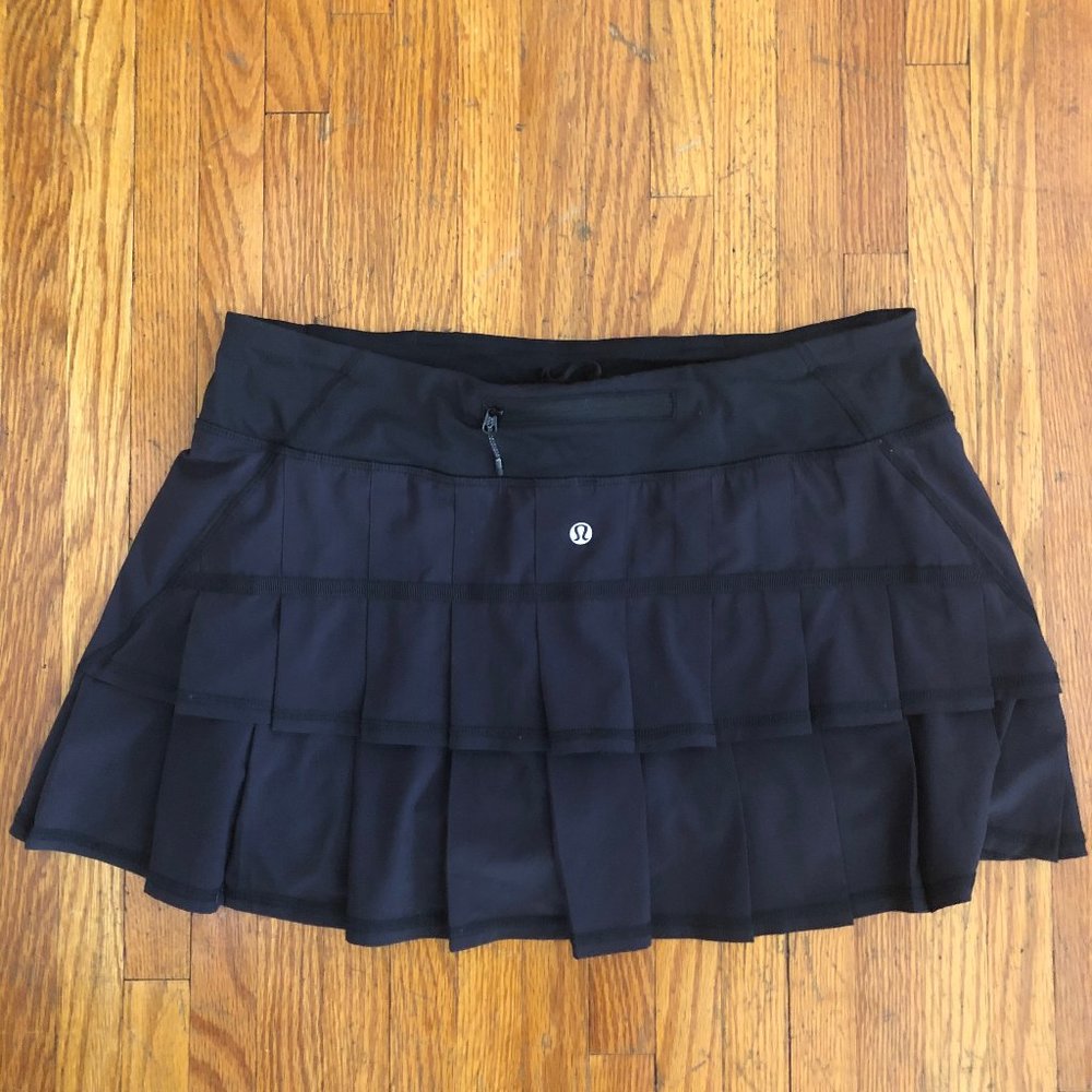 Lululemon Black Pace Rival Skirt (size 10)